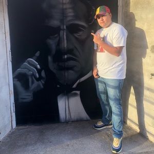 Meet your Posher, Carlos